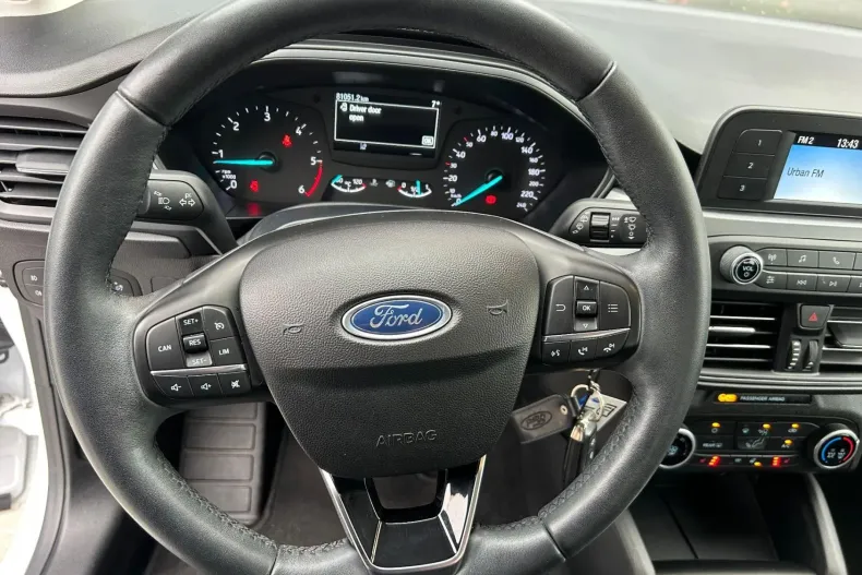 Ford Focus din 2021 cu 81.051 km - oferta FOR264914 - foto 19