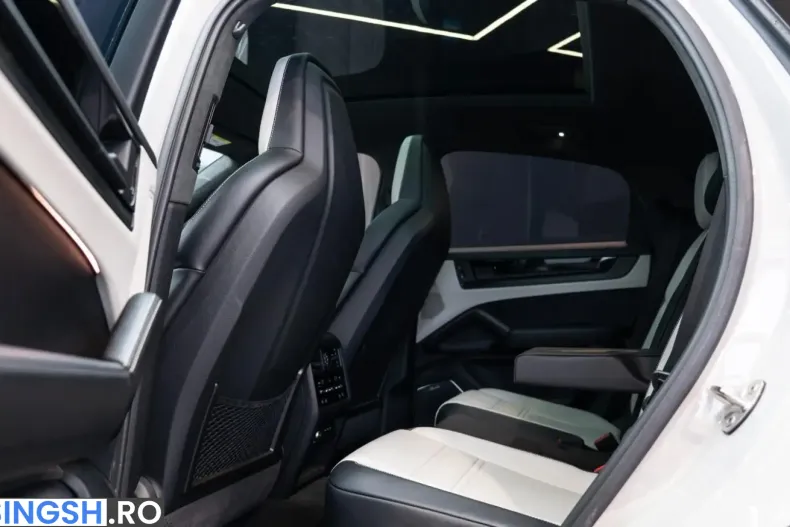 Porsche Cayenne din 2024 cu 28.000 km - oferta POR264931 - foto 8
