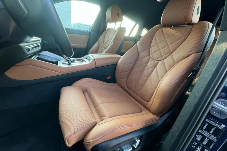 BMW X6 (Seria X) din 2023 cu 21.453 km - oferta BMW264985 - foto 5