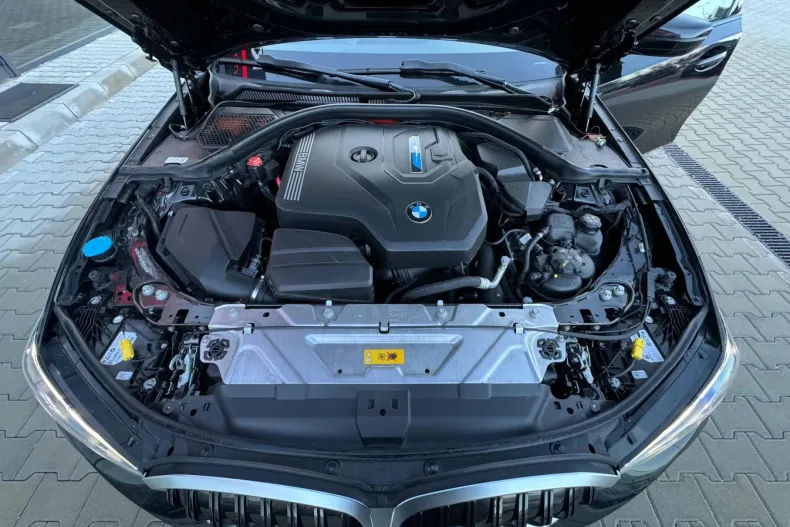 BMW 330 (Seria 3) din 2023 cu 13.941 km - oferta BMW264987 - foto 8