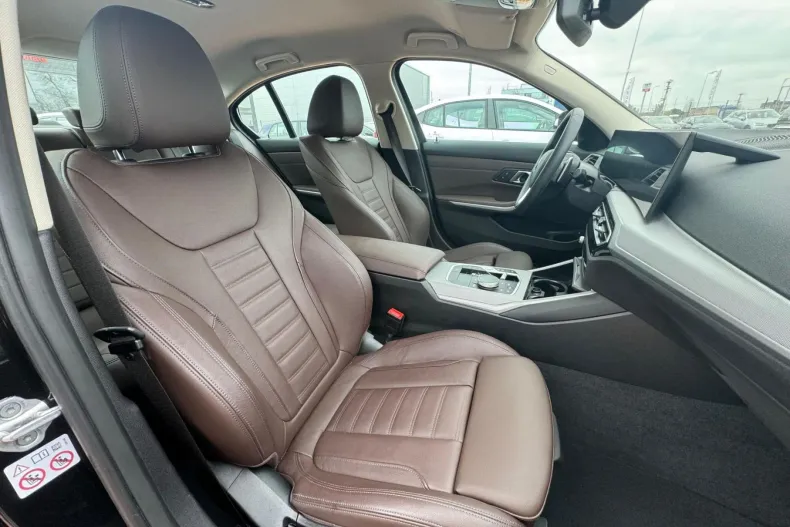 BMW 330 (Seria 3) din 2023 cu 13.941 km - oferta BMW264987 - foto 11