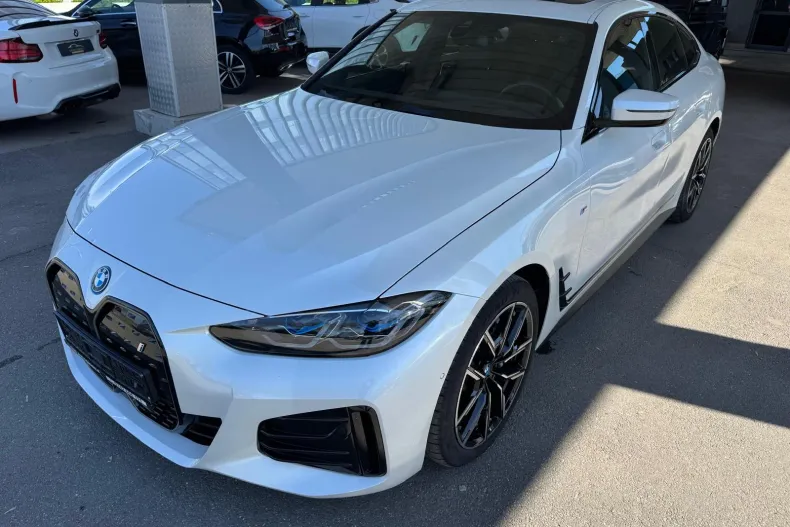 BMW i4 (Seria 4) din 2024 cu 9.700 km - oferta BMW265103 - foto 23