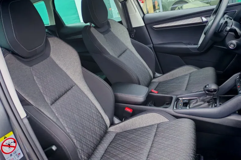 Skoda Karoq din 2025 cu 5.000 km - oferta SKO265138 - foto 16