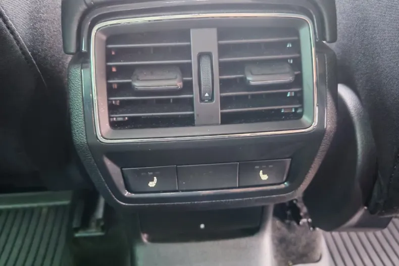 Skoda Karoq din 2025 cu 5.000 km - oferta SKO265138 - foto 17