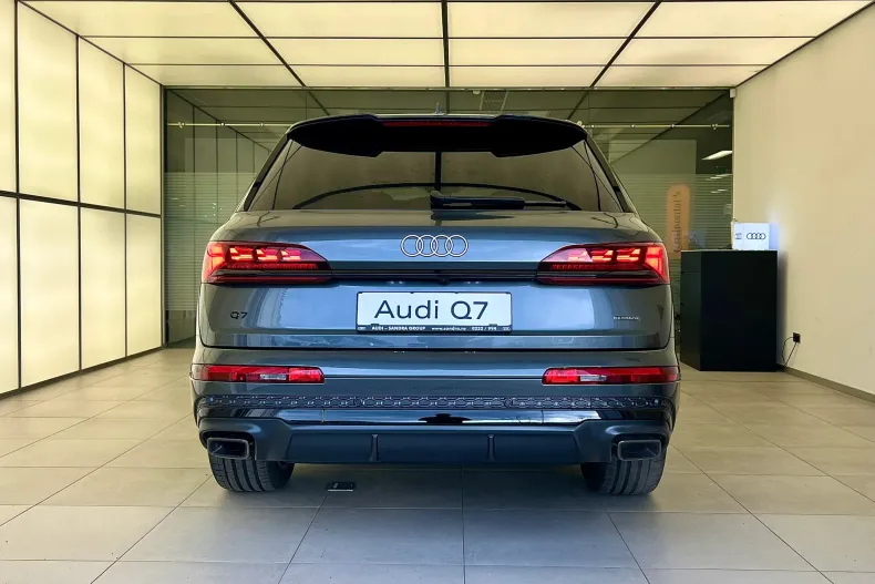 Audi Q7 din 2025 cu 4.800 km - oferta AUD265157 - foto 4