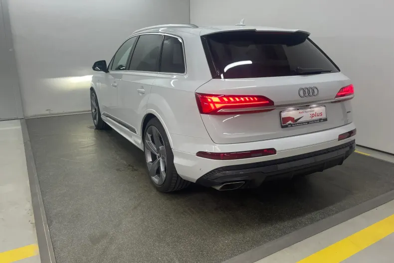 Audi Q7 din 2025 cu 20.550 km - oferta AUD265225 - foto 4