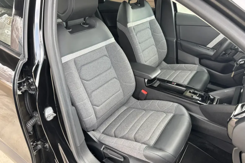 Citroën C4 X din 2023 cu 105.000 km - oferta CIT265236 - foto 31