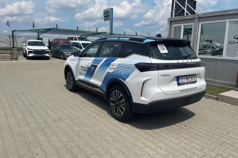 Chery Tiggo 7 din 2025 cu 5.000 km - oferta CHE265237 - foto 4