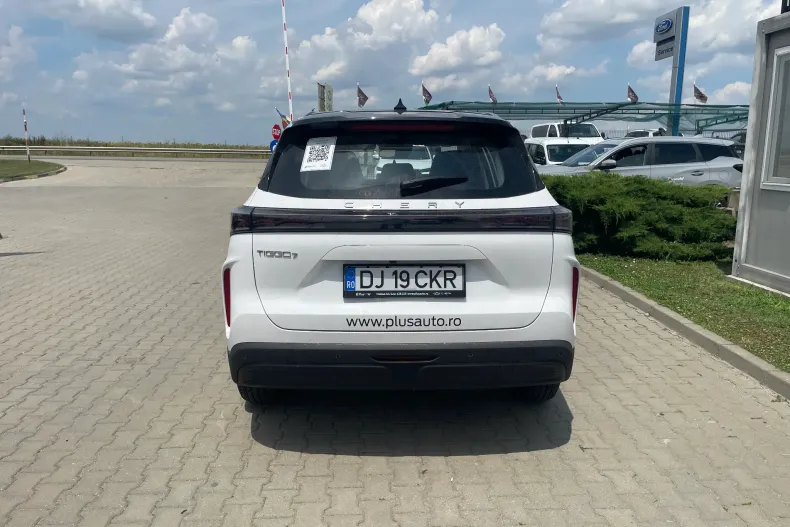 Chery Tiggo 7 din 2025 cu 5.000 km - oferta CHE265237 - foto 6
