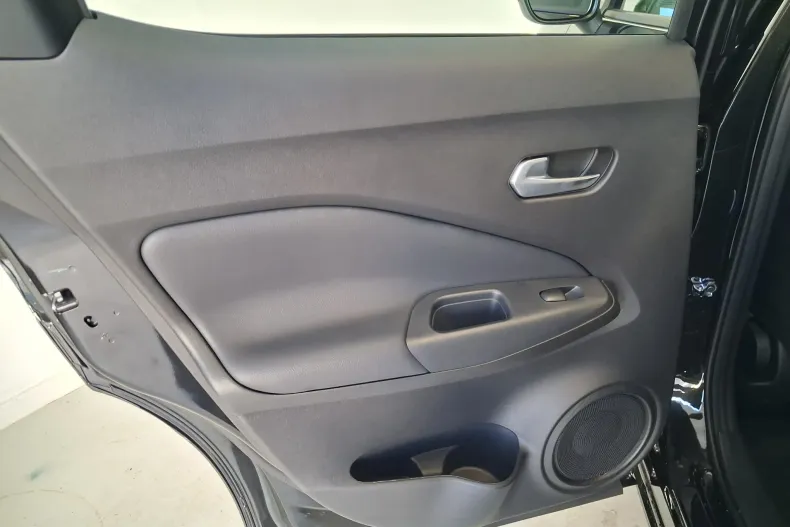 Nissan Juke din 2025 cu 1.300 km - oferta NIS265270 - foto 12