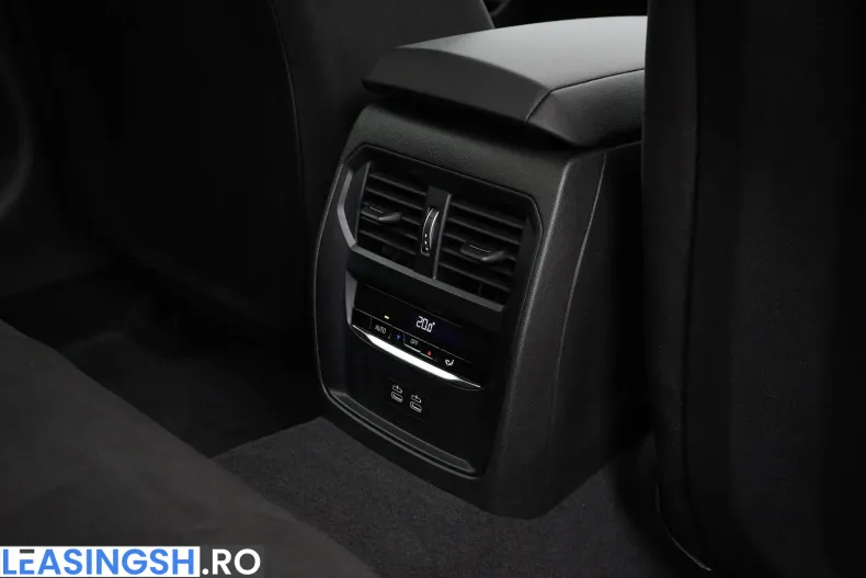 BMW 320 (Seria 3) din 2025 cu 199 km - oferta BMW265271 - foto 16