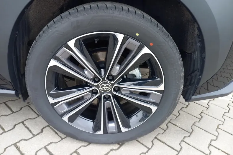 Toyota bZ4X din 2024 cu 21.387 km - oferta TOY265281 - foto 32