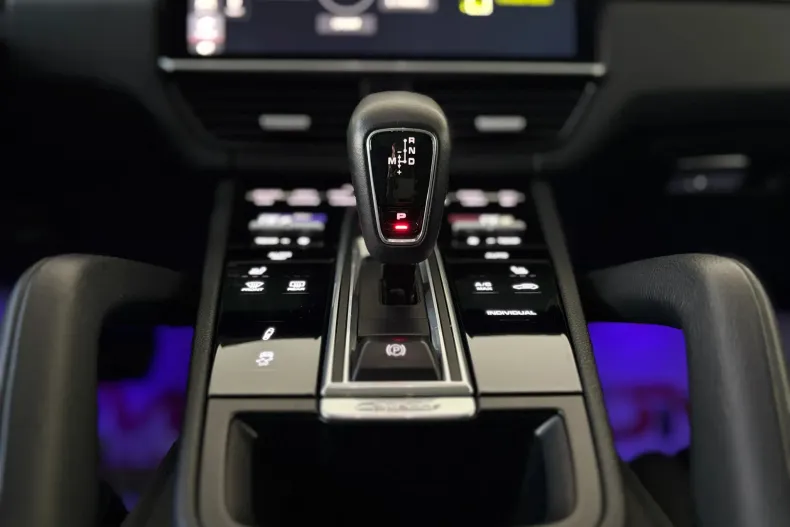 Porsche Cayenne din 2020 cu 101.000 km - oferta POR265292 - foto 21