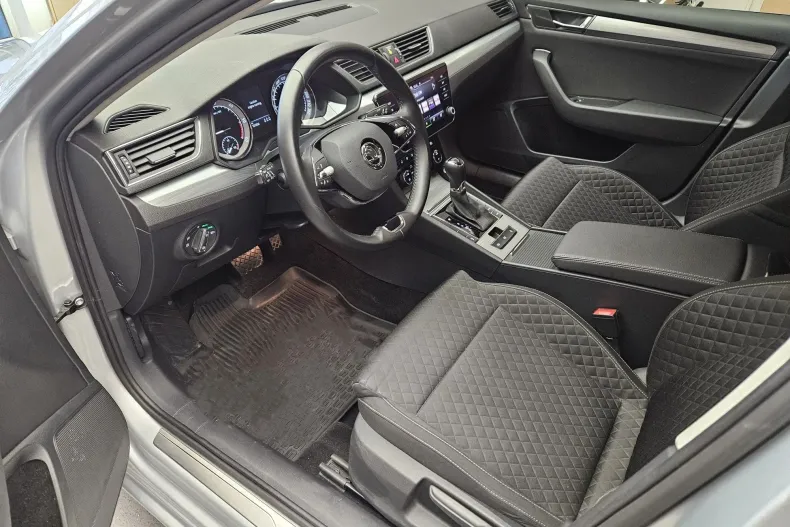 Skoda Superb din 2021 cu 99.500 km - oferta SKO265305 - foto 9