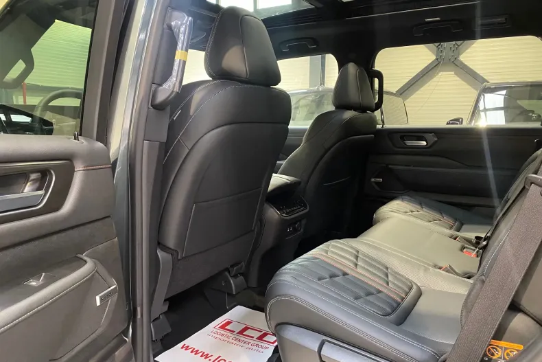 Nissan Armada din 2026 cu 20 km - oferta NIS265320 - foto 15