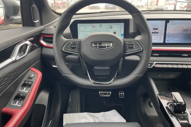 Geely Coolray din 2025 cu 5.000 km - oferta GEE265338 - foto 17
