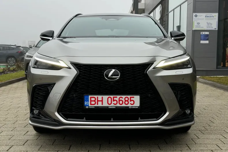 Lexus NX din 2026 cu 2.900 km - oferta LEX265347 - foto 2