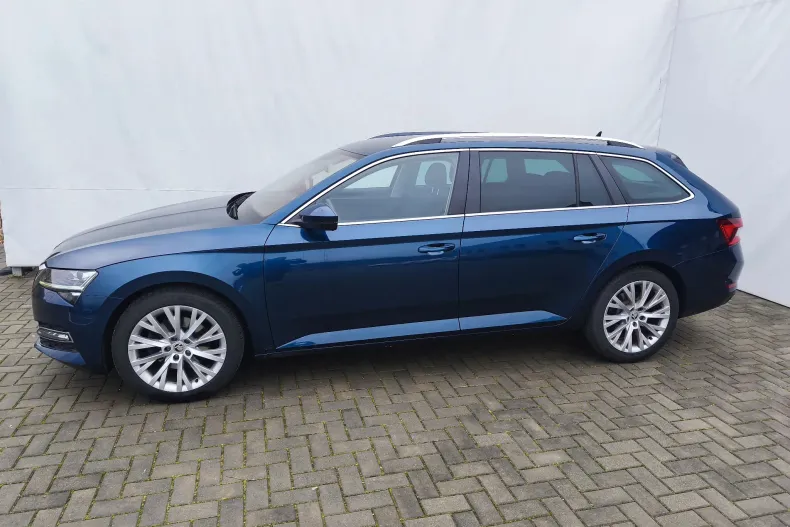 Skoda Superb din 2022 cu 130.193 km - oferta SKO265353 - foto 3