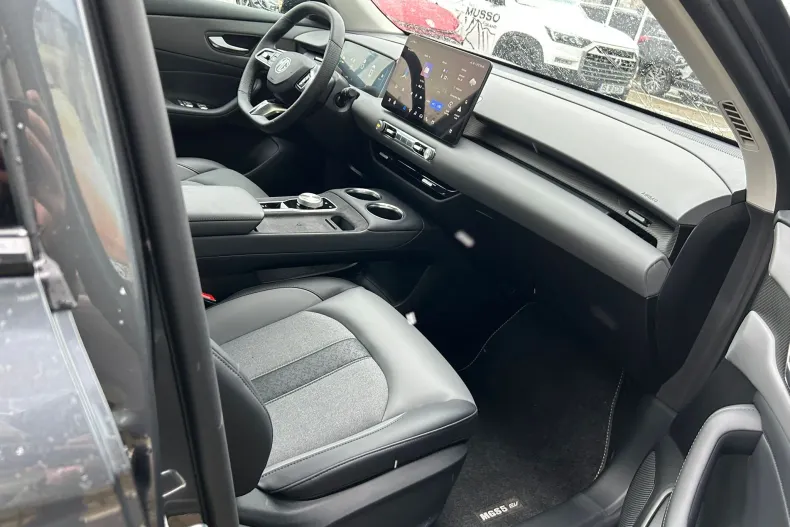MG S5 din 2025 cu 5.000 km - oferta MG0265393 - foto 15