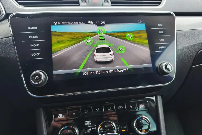 Skoda Superb din 2022 cu 147.675 km - oferta SKO265443 - foto 20