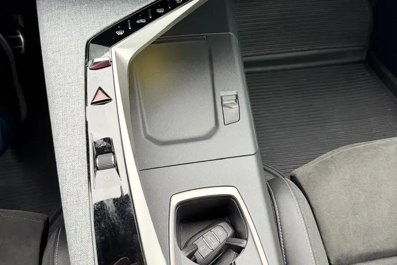 Peugeot 3008 din 2025 cu 3.000 km - oferta PEU265476 - foto 19