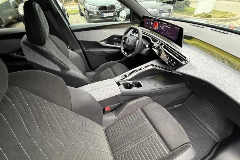 Peugeot 3008 din 2025 cu 3.000 km - oferta PEU265476 - foto 23