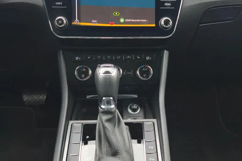 Skoda Superb din 2022 cu 146.253 km - oferta SKO265484 - foto 28