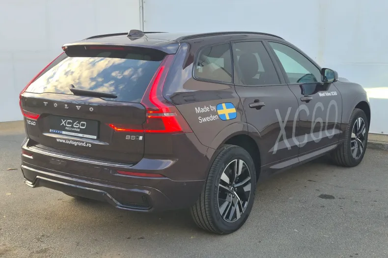 Volvo XC60 din 2025 cu 9.000 km - oferta VOL265485 - foto 11