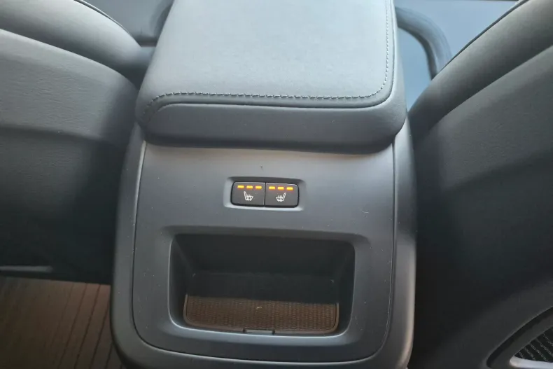 Volvo XC60 din 2025 cu 9.000 km - oferta VOL265485 - foto 18