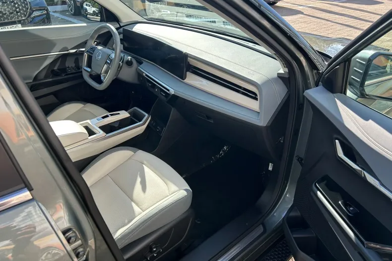 Ssangyong Torres din 2025 cu 5.000 km - oferta SSA265490 - foto 17