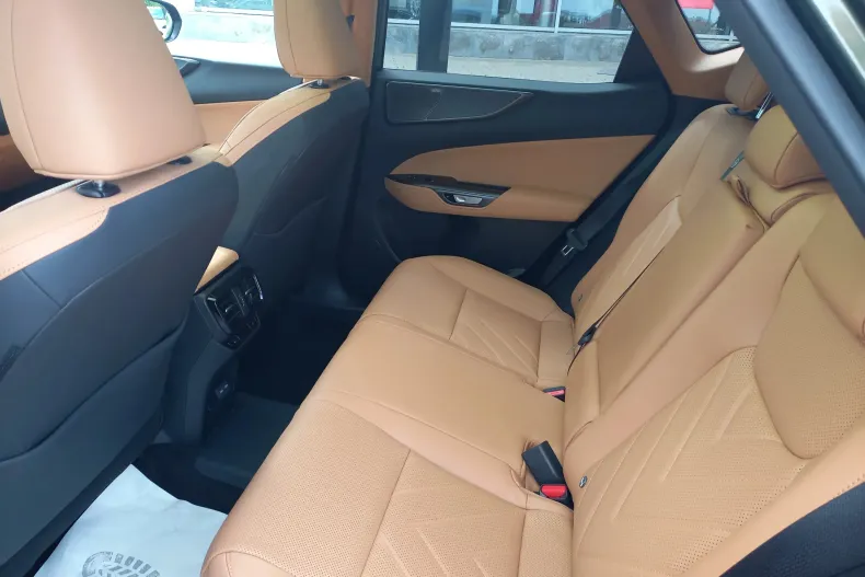 Lexus NX din 2024 cu 6.770 km - oferta LEX265594 - foto 15