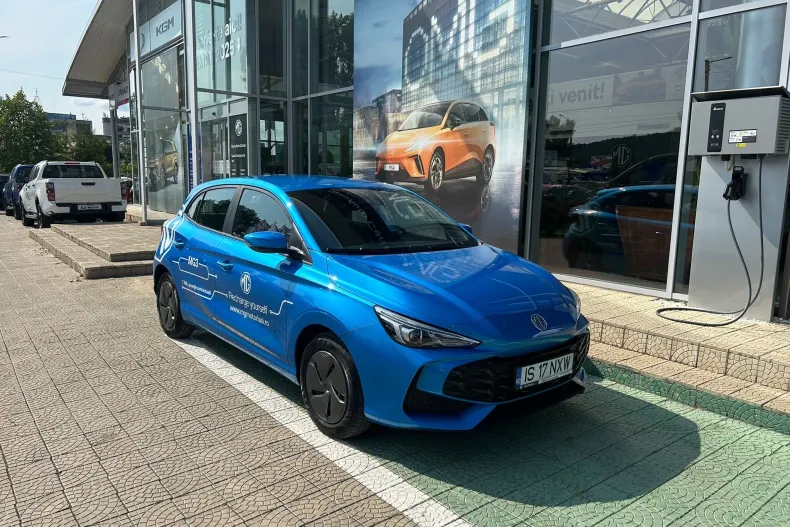 MG MG3 din 2025 cu 5.000 km - oferta MG0265600 - foto 1