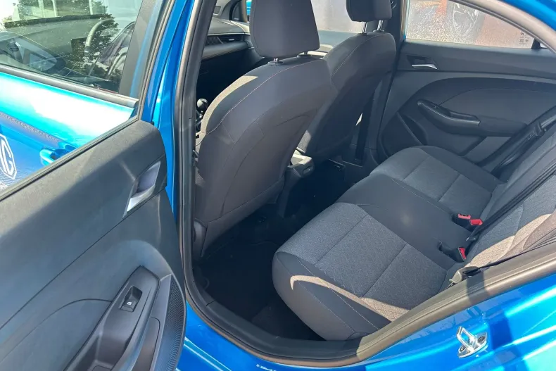 MG MG3 din 2025 cu 5.000 km - oferta MG0265600 - foto 9
