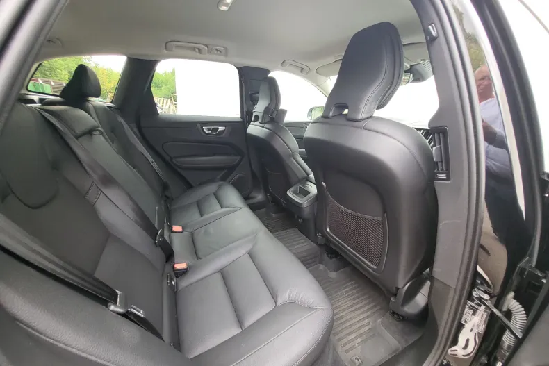 Volvo XC60 din 2025 cu 43.000 km - oferta VOL265602 - foto 13