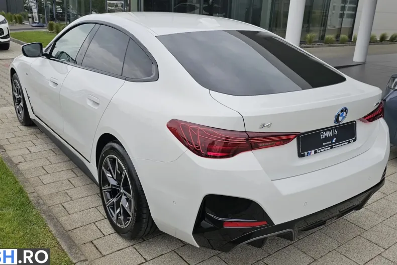BMW i4 (Seria 4) din 2025 cu 9 km - oferta BMW265635 - foto 3