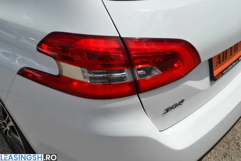 Peugeot 308 din 2021 cu 122.988 km - oferta PEU265639 - foto 29