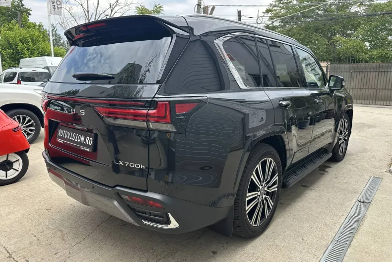 Lexus LX din 2025 cu 10 km - oferta LEX265657 - foto 5