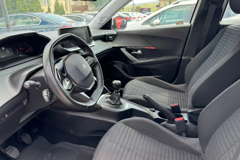 Peugeot 2008 din 2021 cu 96.000 km - oferta PEU265693 - foto 11