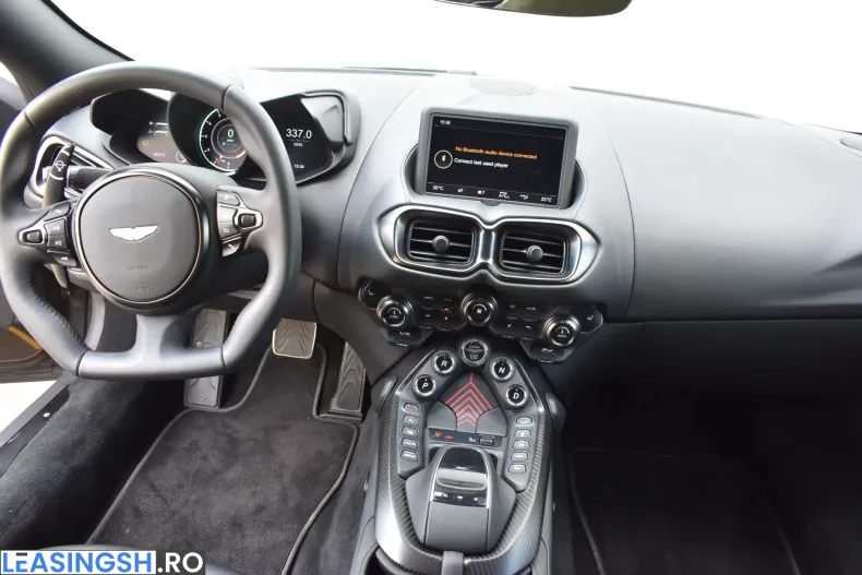 Aston Martin V8 Vantage din 2021 cu 3.100 km - oferta AST265702 - foto 9