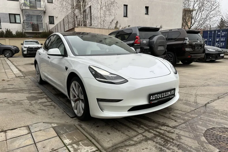 Tesla Model 3 din 2020 cu 65.500 km - oferta TES265712 - foto 4