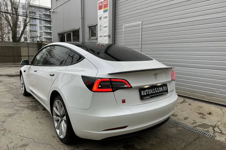 Tesla Model 3 din 2020 cu 65.500 km - oferta TES265712 - foto 7