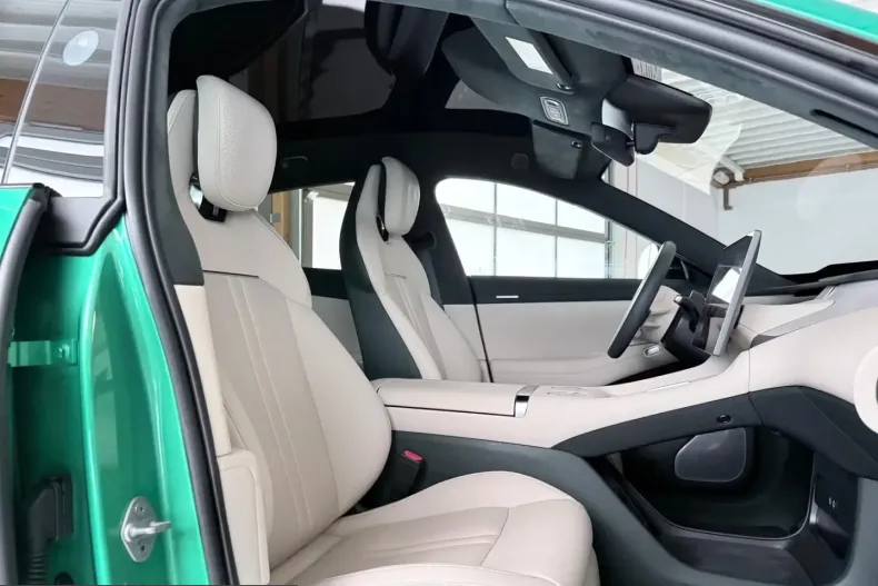 Xiaomi YU7 din 2025 cu 6.950 km - oferta XIA265779 - foto 5