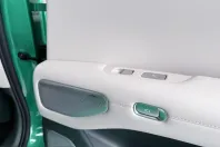 Xiaomi YU7 din 2025 cu 6.950 km - oferta XIA265779 - foto 13