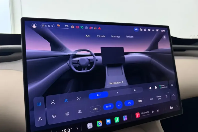 Xiaomi YU7 din 2025 cu 6.950 km - oferta XIA265779 - foto 27