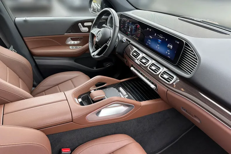 Mercedes-Benz GLE 350 (Clasa GLE) din 2025 cu 15.336 km - oferta MER265828 - foto 12