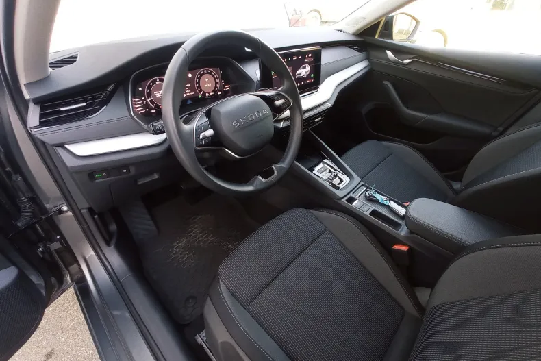 Skoda Octavia din 2026 cu 10.380 km - oferta SKO265829 - foto 10