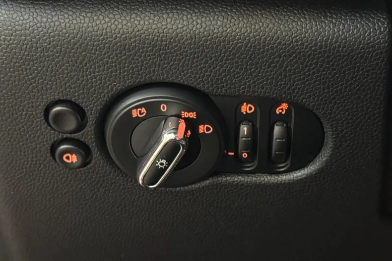 MINI Cooper S din 2023 cu 28.286 km - oferta MIN265848 - foto 15