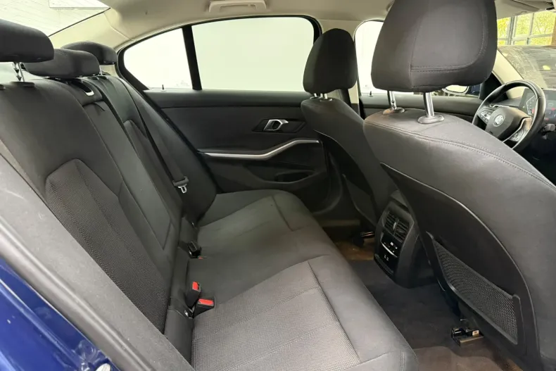 BMW 316 (Seria 3) din 2023 cu 19.797 km - oferta BMW265859 - foto 25