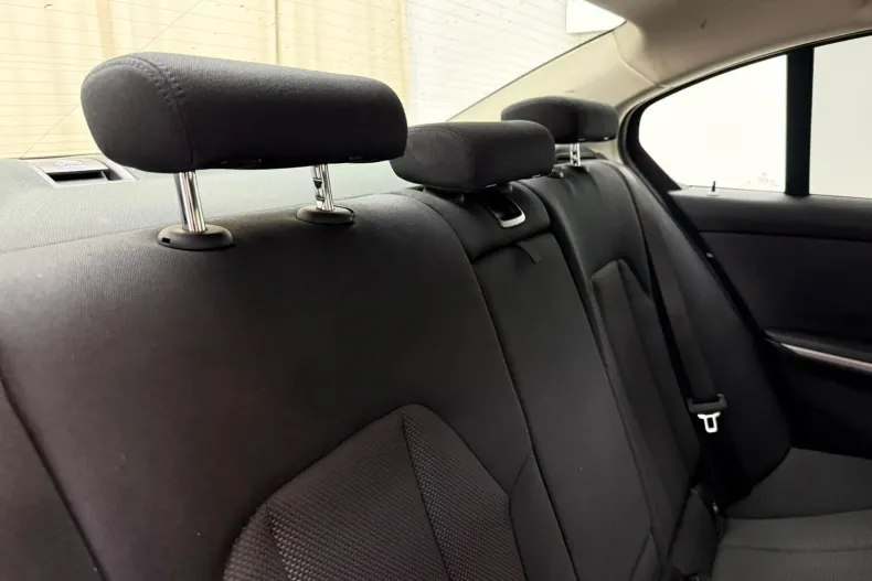 BMW 316 (Seria 3) din 2023 cu 19.797 km - oferta BMW265859 - foto 26