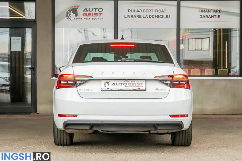 Skoda Superb din 2022 cu 175.000 km - oferta SKO265864 - foto 5